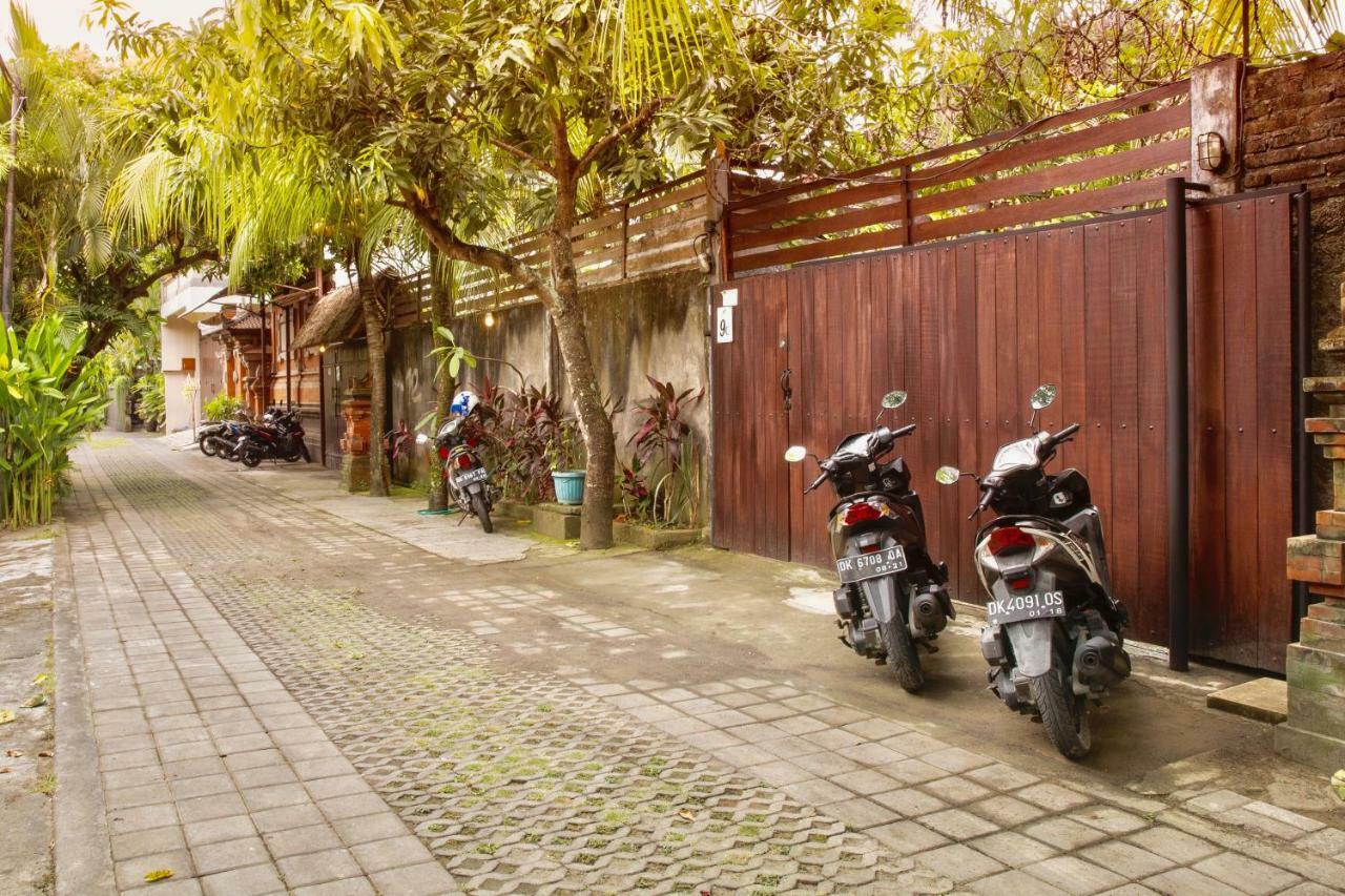 Villa Julia | Heart Of Seminyak | 350M Beach Kültér fotó